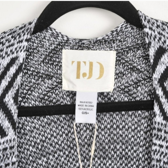 The Jetset Diaries NWT Knit Poncho Black White Women’s OS - Picture 4 of 11